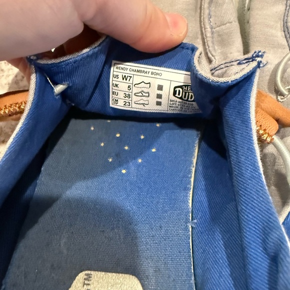 Women’s hey dudes size 7w - Picture 4 of 4